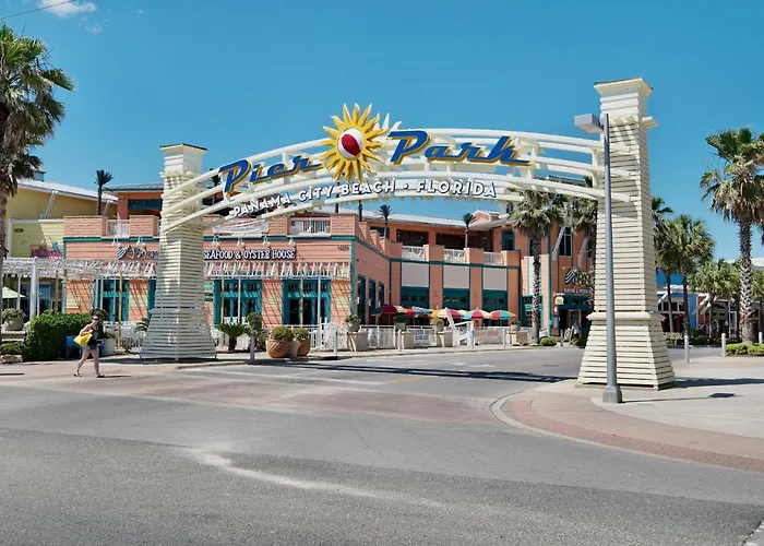 Luxury Calypso Tower 3! Free Beach Chair Service For 4! By Dolce Vita Getaways Pcb